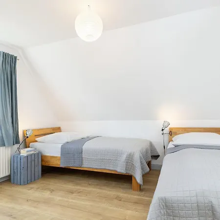Semesterbostad Strandhaus *